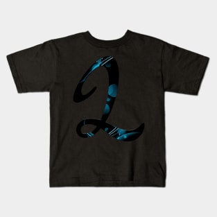 L letter glassy effect premium Look Kids T-Shirt